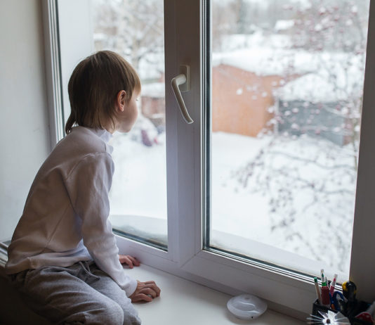 7 Ways To Help Your Child Beat Those Winter Blues